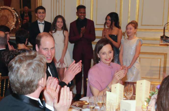Le duc et la duchesse ont dîné au côté de l'actrice Kristin-Scott Thomas