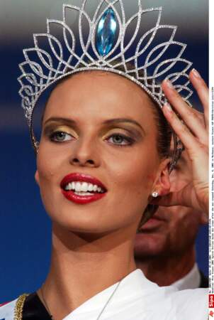 Sylvie Tellier élue Miss France 2002