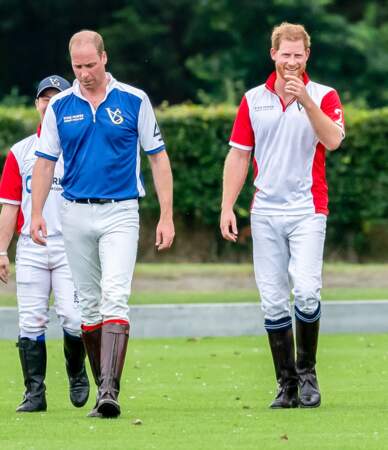Le match de polo rassemblait le prince William et son frère Harry.