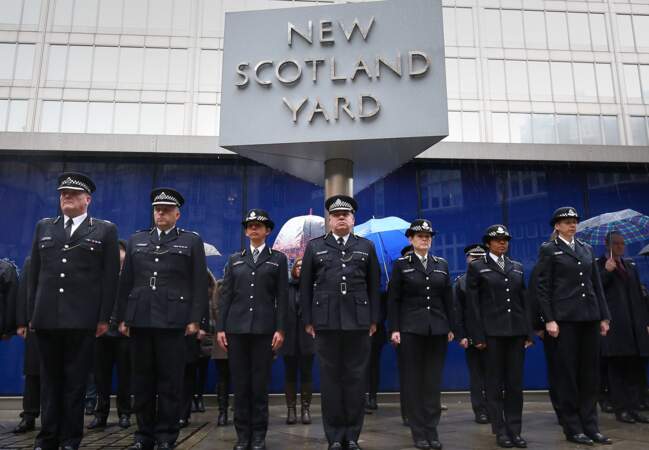 Les policiers britanniques de Scotland Yard