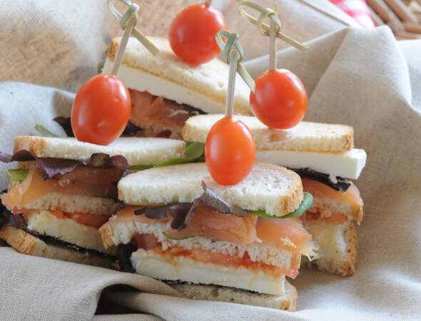 Club sandwichs saumon chèvre