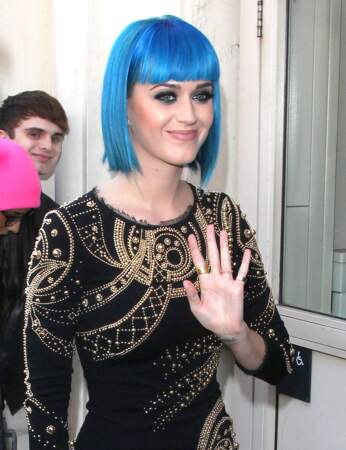 Katy Perry a osé le bleu électrique