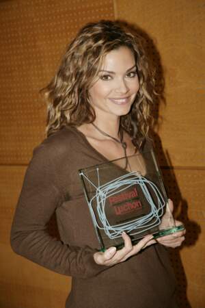 Ingrid Chauvin reçoit un prix au Festival du film de télévision de Luchon le 6 février 2006.