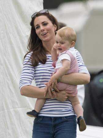 Le prince George de très bonne humeur à Windsor, juin 2014
