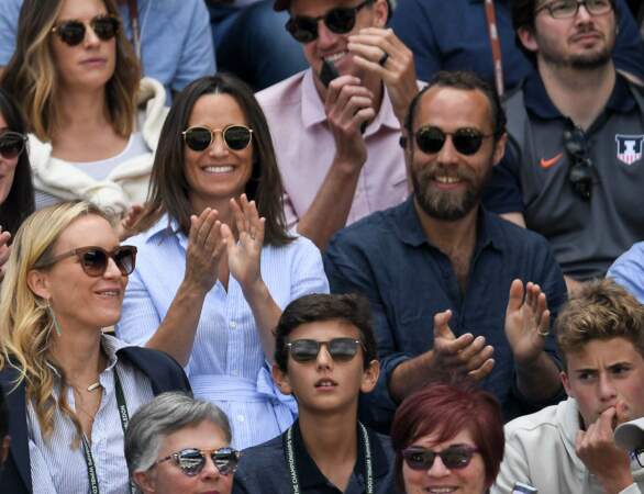 Pippa Middleton et son frère James Middleton à Wimbledon, le 11 juillet