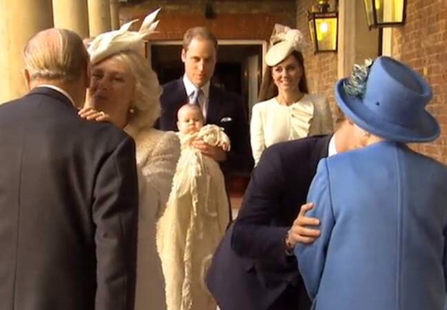 La famille royale réunie pour le baptême de George 