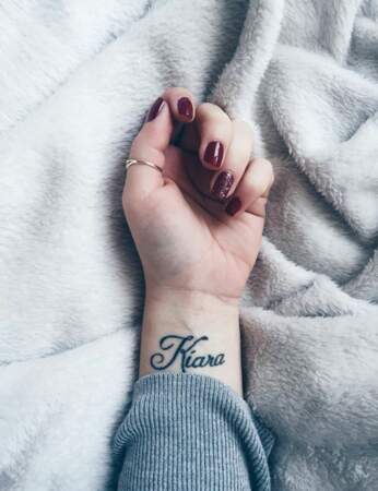 Un tatouage prénom sur le poignet 