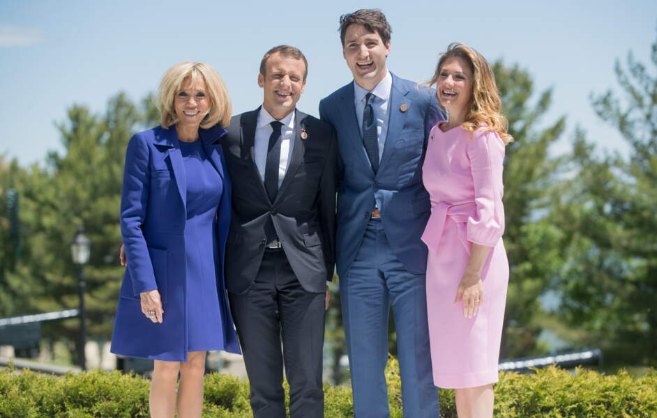 Brigitte Macron et ses looks en bleu - Femme Actuelle