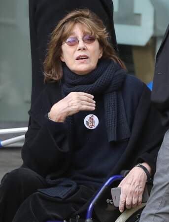 Jane Birkin vient rendre hommage à Agnès Varda à la Cinémathèque française de Paris le 2 avril 2019.