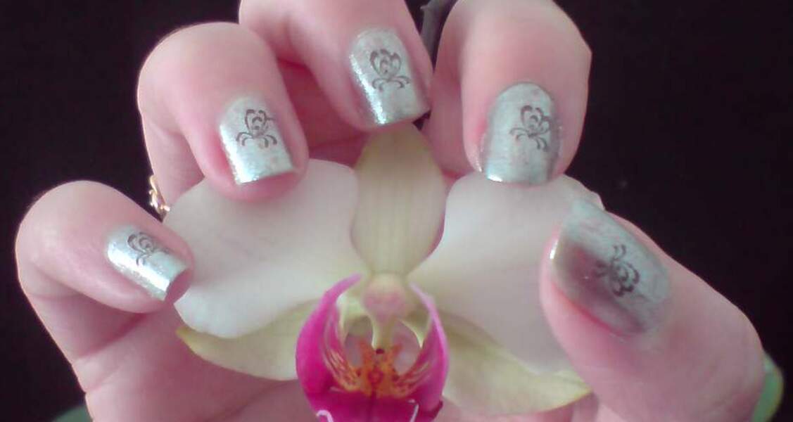 1ère place pour le nail art inspiration orchidée
