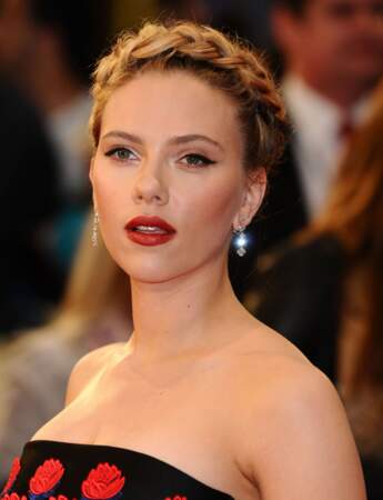 La tresse bandeau pour Scarlett Johansson