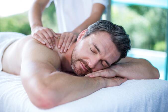 Un massage énergisant à domicile