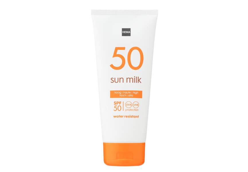 Le lait solaire pour peau sensible SPF50 Hema