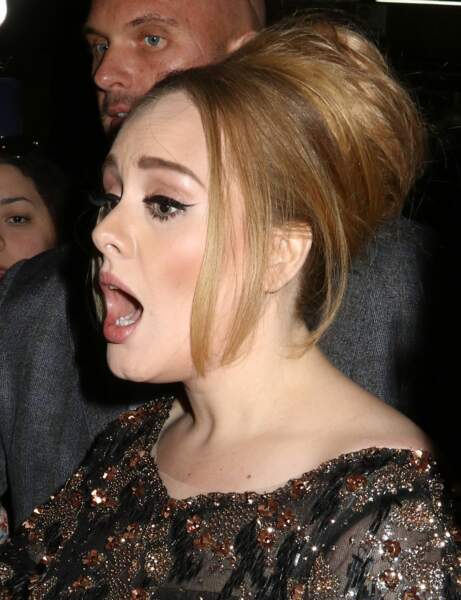 Le chignon haut d'Adele