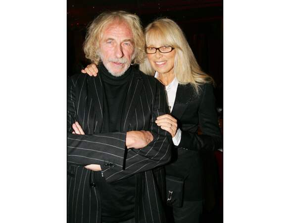 En 2006, alors âgée de 68 ans, elle pose avec Pierre Richard