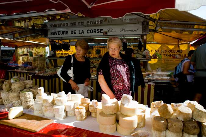 Fromages au marché central d'Ajaccio
