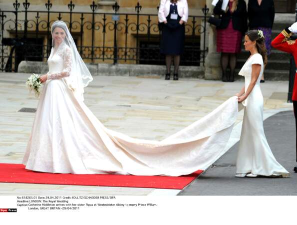 Kate Middleton et sa soeur Pippa à son mariage avec le prince William, le 29 avril 2011