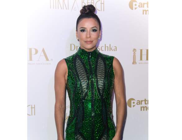 Eva Longoria a assorti son make-up avec sa robe verte : très original ! 