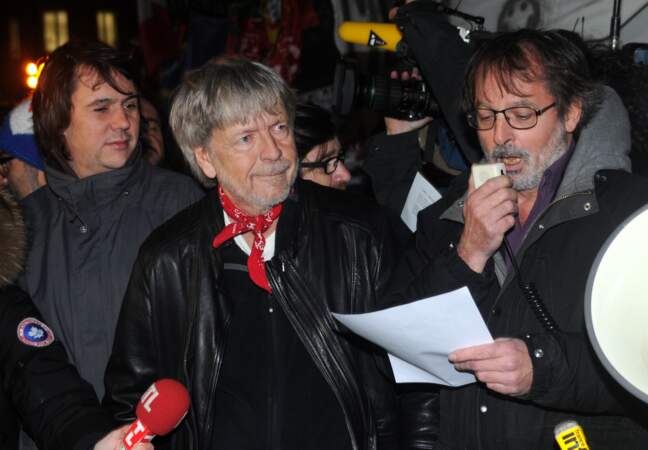 Renaud et Christophe Alévêque en hommage aux victimes des attaques à Paris en janvier 2015