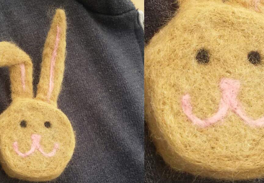 Un lapin en laine cardée