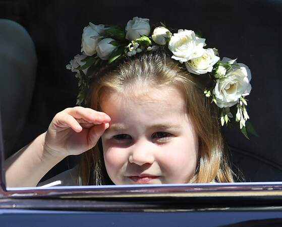 A trois ans, la Princesse Charlotte a pris son rôle de demoiselle d'honneur au sérieux
