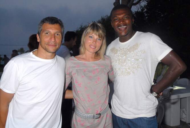 Nagui à Saint-Tropez en juillet 2007 en compagnie de Mélanie Page et de Marcel Dessailly.