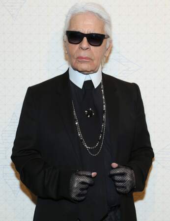 Karl Lagerfeld : on lui donne 68 ans, il en a 81