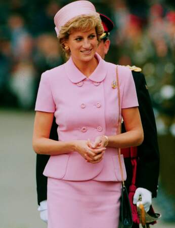 Le style Lady Di : pink lady
