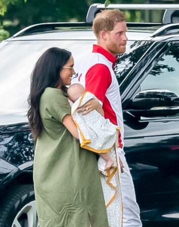 Le bébé n'a pas été présenté à la sortie de la maternité mais au château de Windsor.