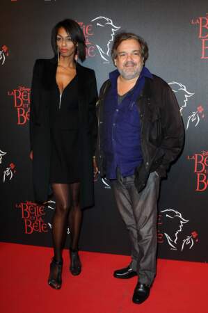 Didier Bourdon et sa compagne Marie-Sandra Badini Durand pour la première de La belle et la Bête en octobre 2013