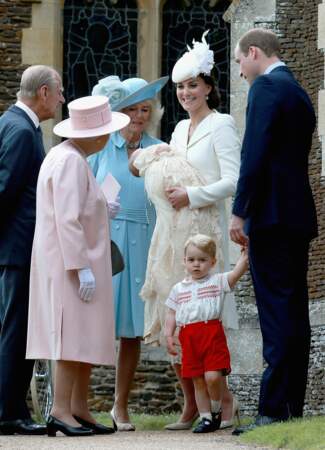 La princesse Charlotte et ses arrière-grands-parents, la reine d'Angleterre et son époux le prince Philip