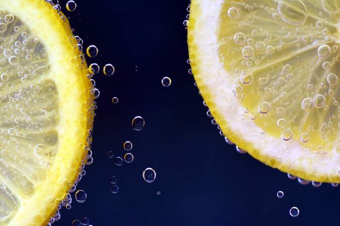 Remède au citron : une lotion anti-acné
