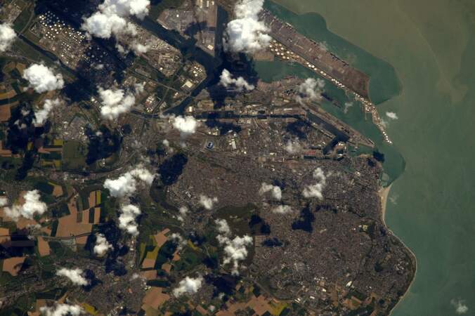 Le Havre sous les nuages, en Seine-Maritime... Un département cher à l'astronaute français