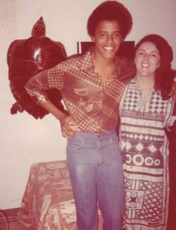 Barack Obama et sa mère pendant ses études. 