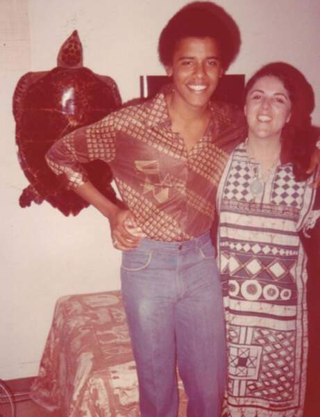 Barack Obama et sa mère pendant ses études. 