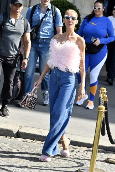 Céline Dion : ses tenues les plus folles et déjantées dans les rues de Paris