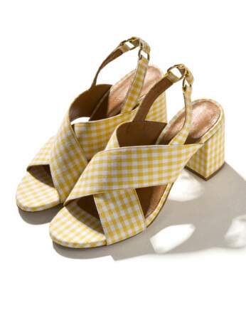 Top couleur de l'été : les sandales vichy jaune