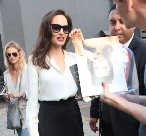 Angelina Jolie parle à ses fans 