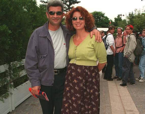 Véronique Genest à Roland Garros en 1996. Elle est alors enceinte de son fils Sam et accompagnée de son mari