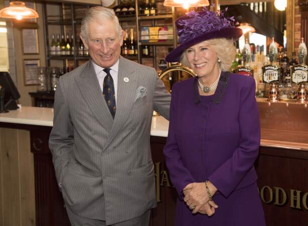 Le prince Charles et Camilla Parker-Bowles firent le bonheur des tabloïds anglais avec leur liaison