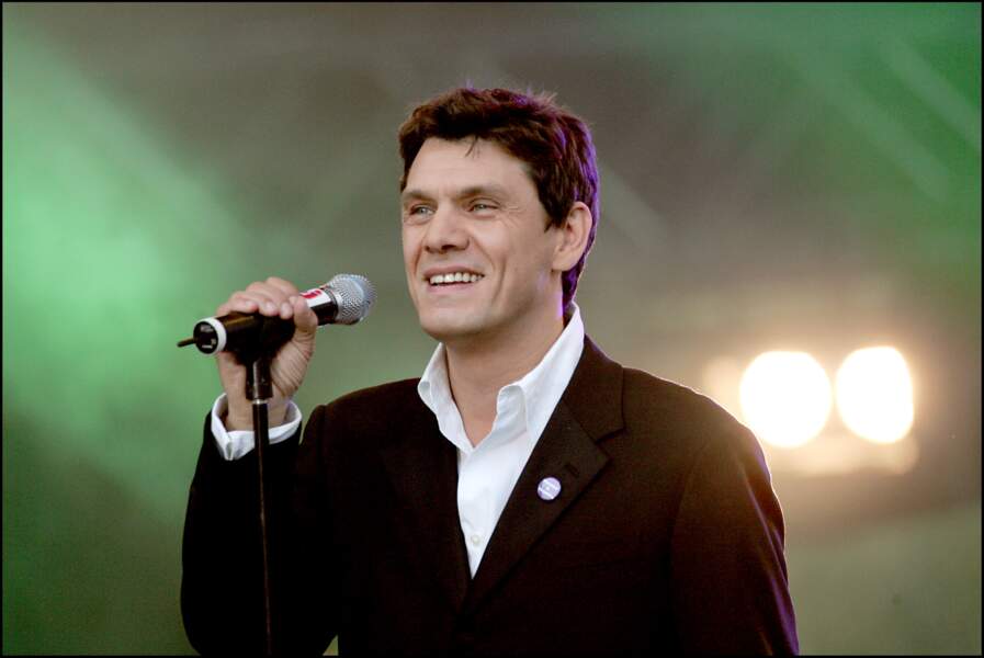 Marc Lavoine lors du concert NRJ 12 pour soutenir la candidature de Paris pour le JO 2012 en juin 2005.