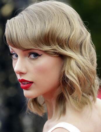 Les lèvres rouge mat de Taylor Swift  