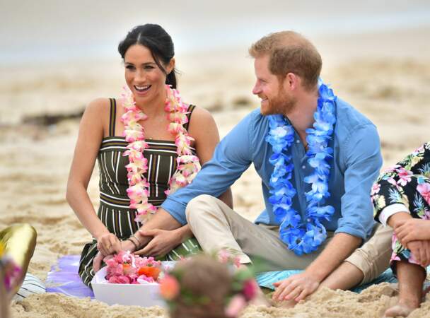 Le prince Harry et Meghan Markle enceinte visitent la plage de Bondi Beach à Sydney, le 19 octobre 2018