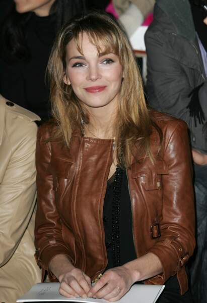 Claire Keim au défilé de prêt-à-porter Celine en 2006.