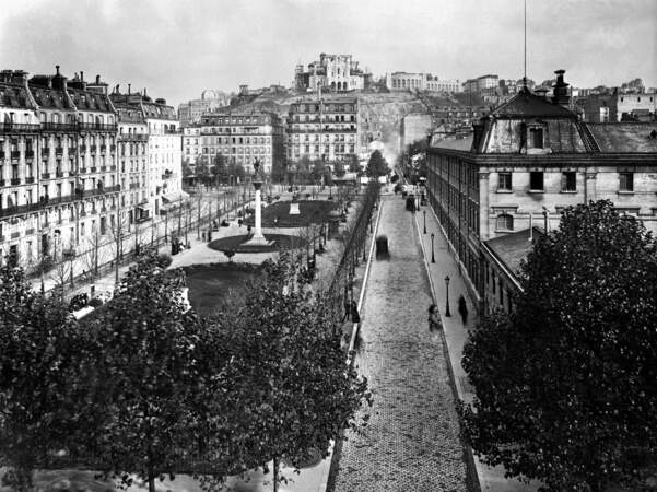 Construction de la basilique du Sacré Coeur à Montmartre dans les années 1870