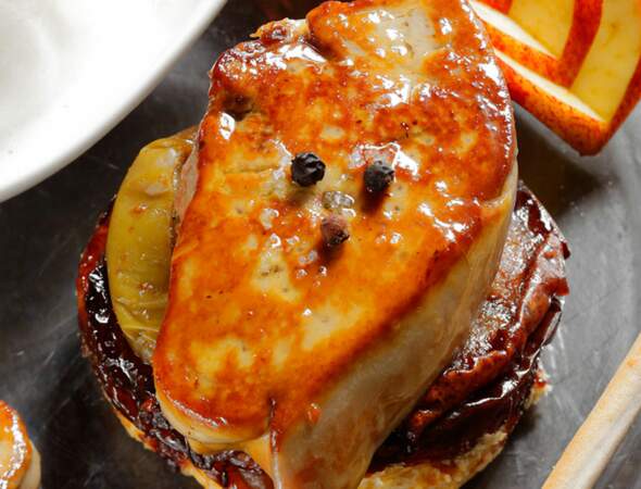 Tatin de foie gras poêlé aux pommes et poires