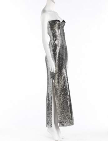 Exposition Dalida : la robe longue à sequins