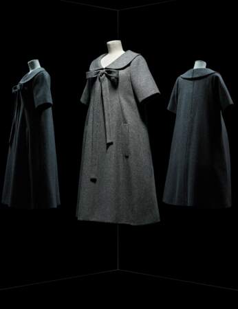  Expo Dior : La robe col claudine signée Yves Saint-Laurent (1958)