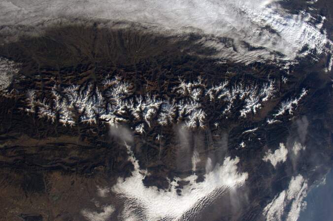 Mi-avril, il restait encore un peu de neige sur les cimes des Pyrénées