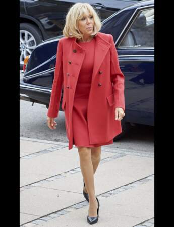 Brigitte Macron : robe rouge passion